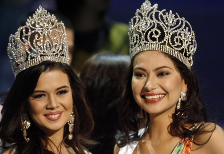Flight attendant crowned Miss Philippines