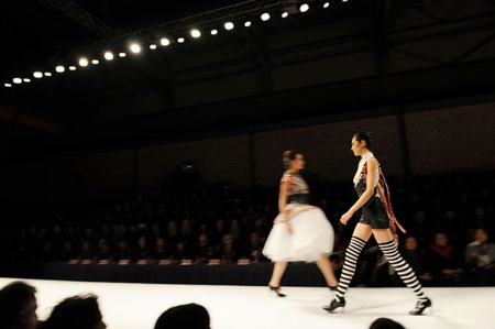 China Int'l Fashion Week kicks off