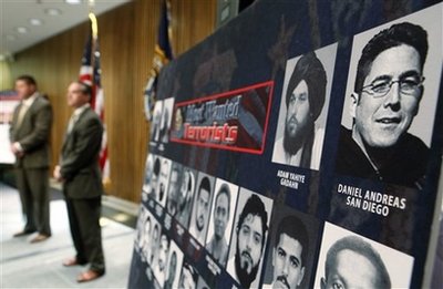 FBI头号恐怖分子名单首次出现美国人