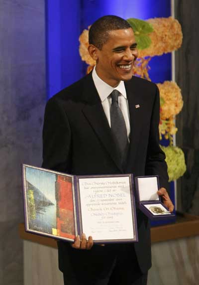 奥巴马领诺贝尔奖 大谈战争必要性