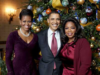 奥巴马夫妇接受奥普拉采访 互比圣诞礼物
