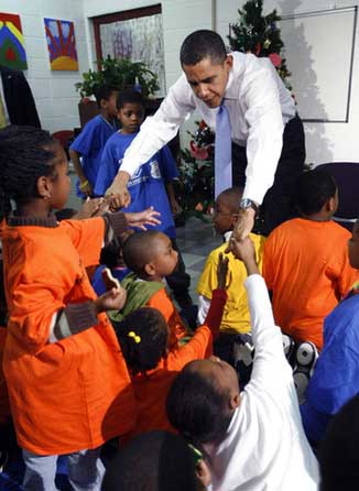 奥巴马与儿童共迎圣诞