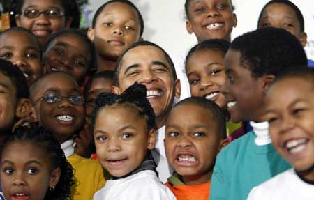 奥巴马与儿童共迎圣诞