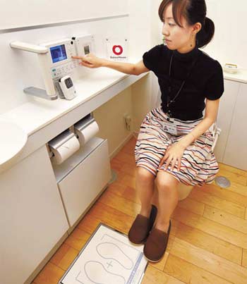 日本推出智能马桶 如厕顺便体检