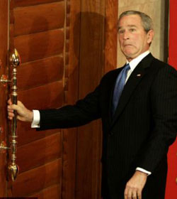 小布什获评美国最不受欢迎在世总统