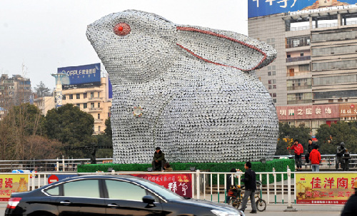 Giant porcelain rabbit to greet Chinese New Year