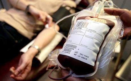 英国将部分解除同性恋献血禁令