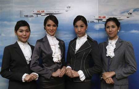 泰国“人妖空姐”正式上岗