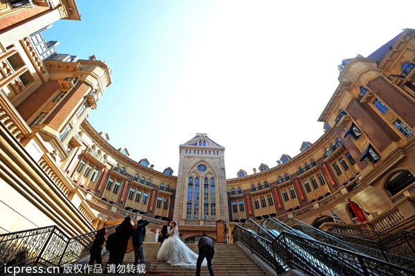 European-style weddings offered in C China