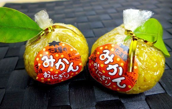 日本小店推出风味“蜜桔饭团”