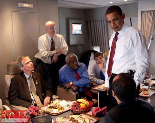 揭秘“空军一号”机餐：奥巴马爱喝“诚实茶”