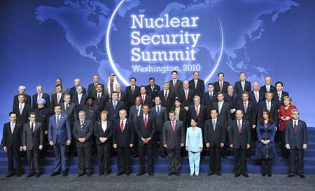 2010年华盛顿核安全峰会公报全文（中英对照）