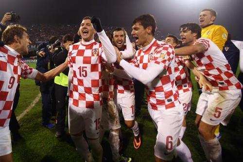 斯坦科维奇杯中国克罗地亚_克罗地亚第一次参加欧洲国家杯令到国际足球界另眼相看_克罗地亚今年进世界杯了吗