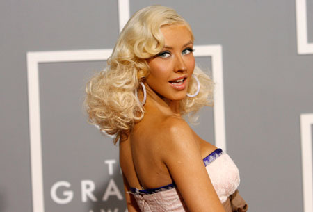 Singer Christina Aguilera arrives at the 49th Annual Grammy Awards in Los Angeles February 11, 2007.