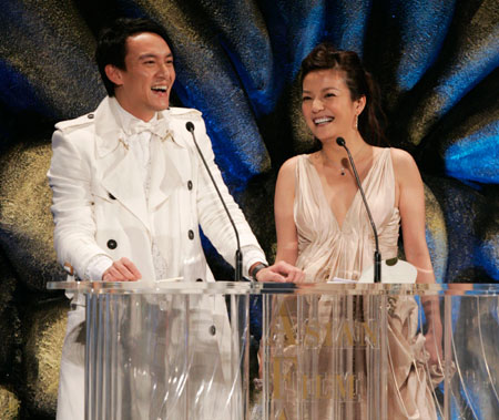 Taiwan actor Chang Chen (L) and Chinese mainland actress Zhao Wei attend the Asian Film Awards, a part of the Entertainment Expo Hong Kong, in Hong Kong March 20, 2007. 