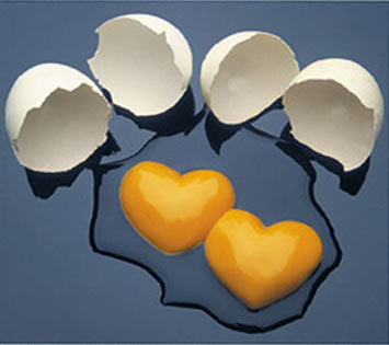 When eggs fall in love...<br>