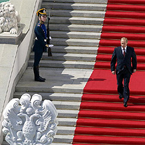 普京将于2008年离任 感叹无力铲除腐败