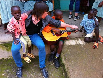 US students spread musical message in Kenya
