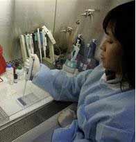 Scientists report progress in tests of a vaccine against the AIDS virus