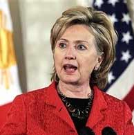 Clinton vows support for Philippine typhoon recovery, anti-terrorism fight