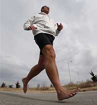 Two studies give a lift to running barefoot