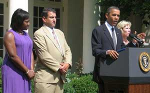 Obama says Republicans holding unemployed hostage to politics