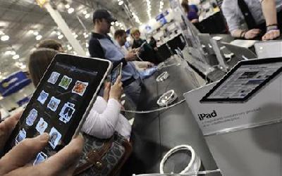 IPads, e-Readers, notebook computers top wish lists