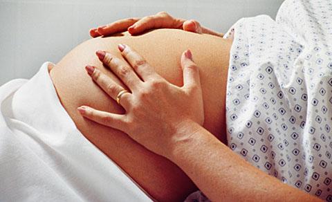 Pregnant women who take iron, folic acid have smarter babies