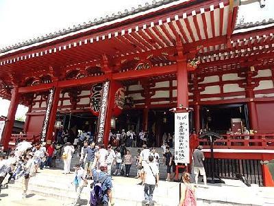 Disasters, strong yen dissuade tourists from visiting Japan