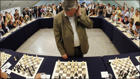 Chess Grandmaster Rematch 两位超级象棋大师25年后再战