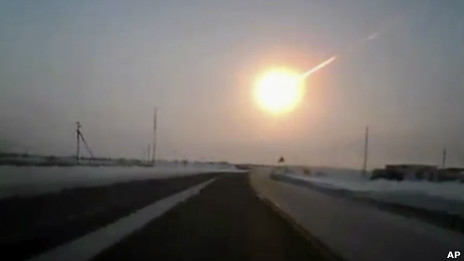 Meteor hits Russia 陨石袭击俄罗斯