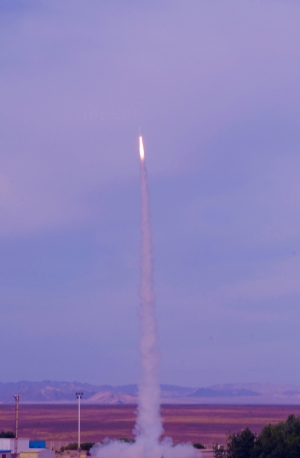 北航大学生自制探空火箭发射成功