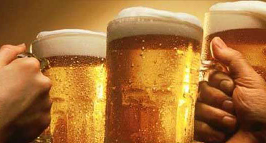 研究称啤酒可防感冒 要大量喝才有效