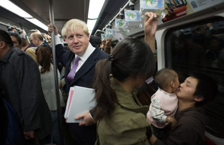 London mayor hails free trade, subway system during visit