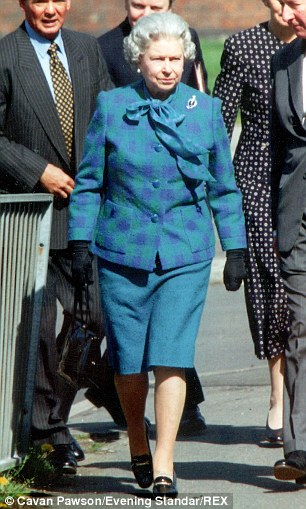 英女王情有独钟 鞋款50年不变（组图）