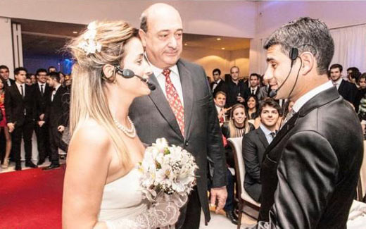 “恐婚”阿根廷年轻人流行花钱参加假婚礼