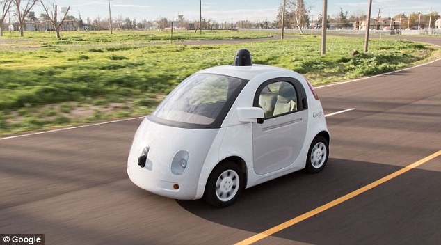 谷歌无人驾驶车能与行人对话