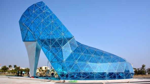 台湾建巨型水晶鞋教堂 春节开放