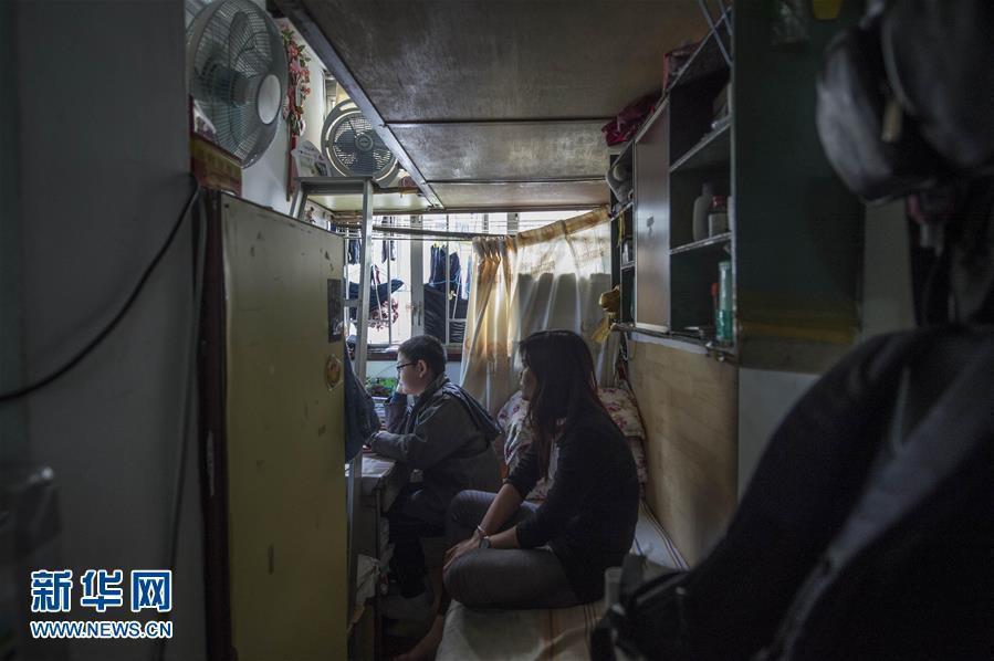 走进香港民众的“家”：母子住3平米房屋（组图）