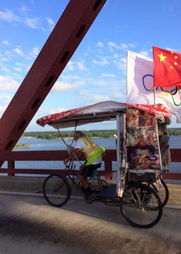 奥运狂人：中国大爷骑三轮去里约