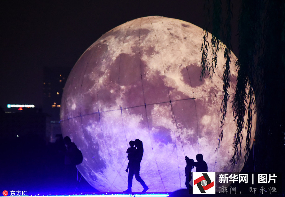 中秋佳节将至 各地“人造月亮”景观大PK（组图）
