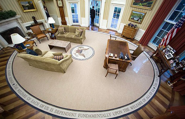 白宫成金宫 特朗普把总统府邸装成啥样