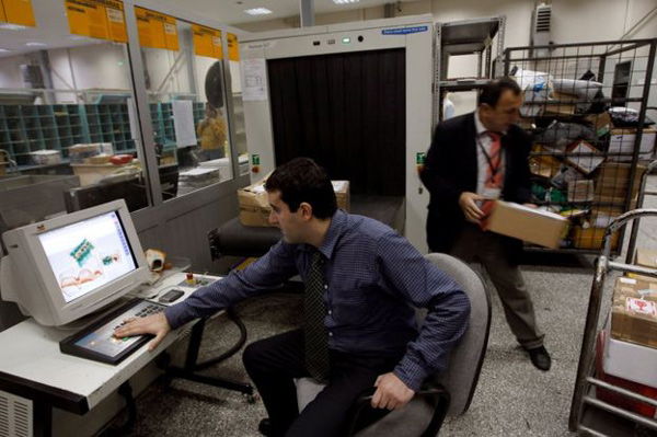 美英禁止携带电脑登机 多个中东国家受影响 
