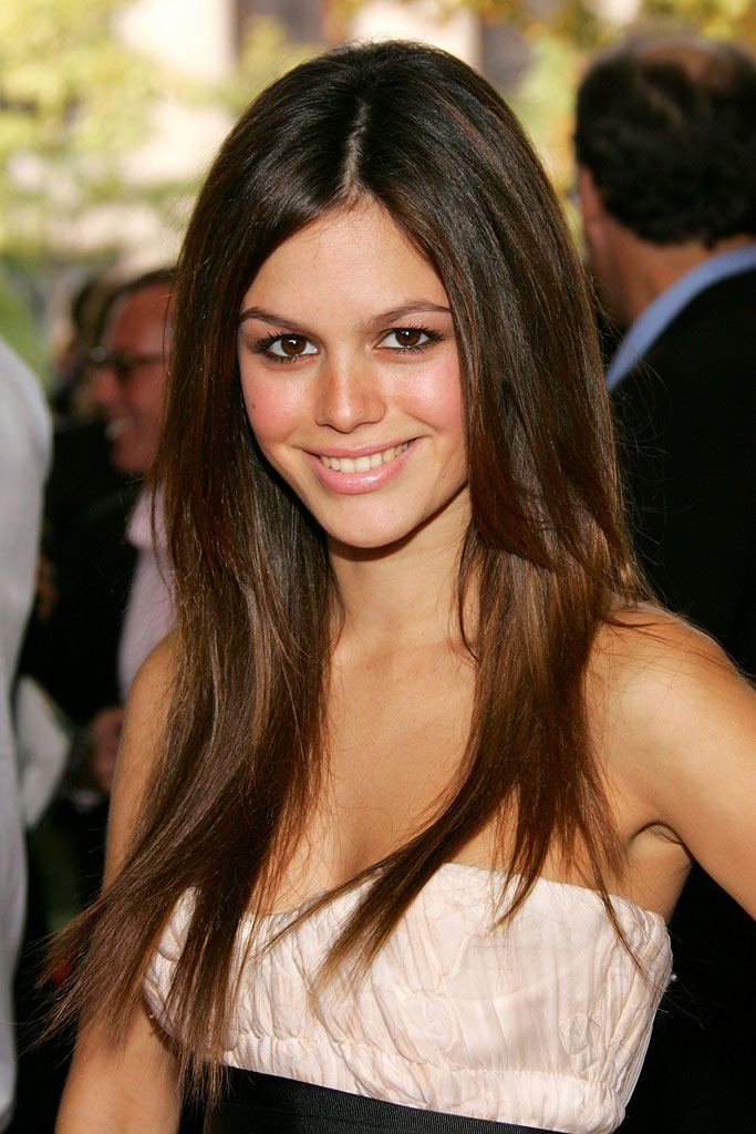 凯特•摩丝当选最佳穿着女星 布兰妮最差