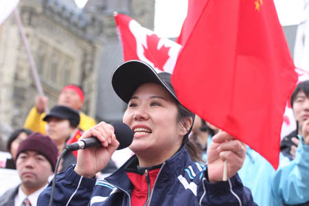 Overseas Chinese hold rally for Olympics