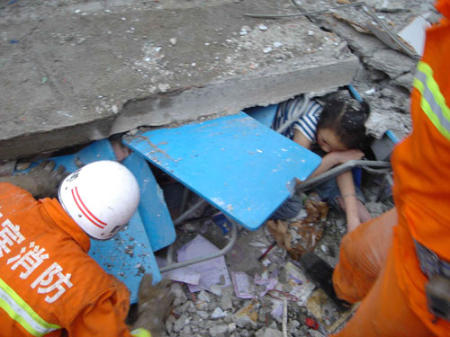 Pray for kids trapped under rubble