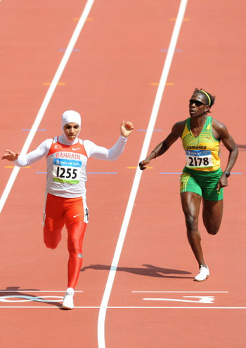 Bahrain athlete runs at Beijing Olympics