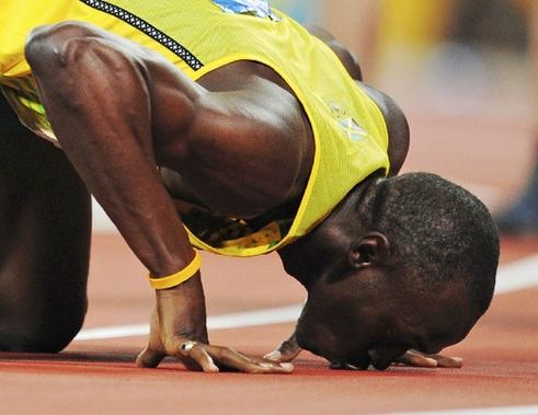 Bolt sets new world record