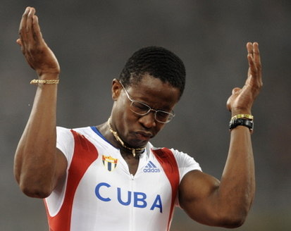 Cuba's Robles wins men's 110m hurdles gold