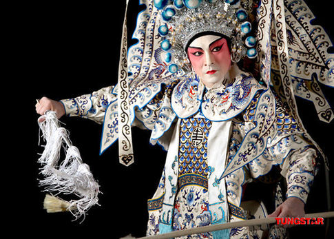 Andy Lau's Peking Opera style